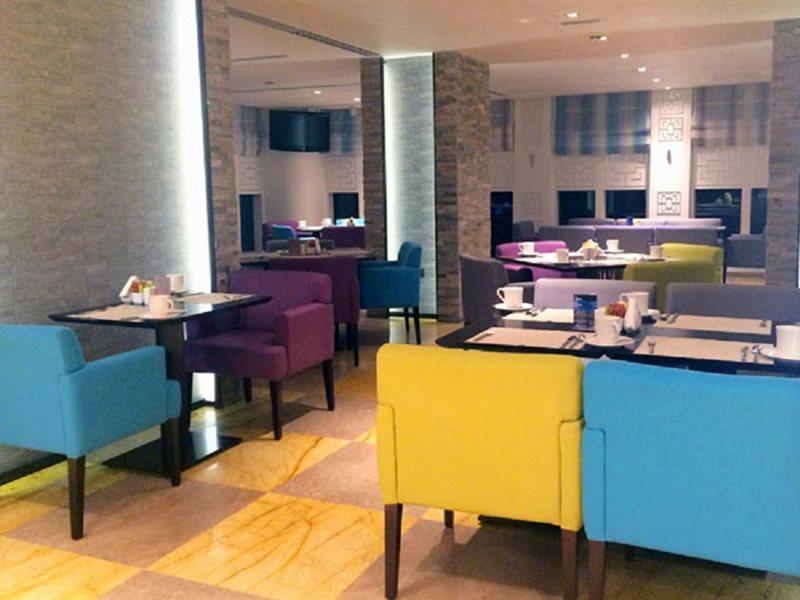 Halo Hotel Dubai Exterior foto