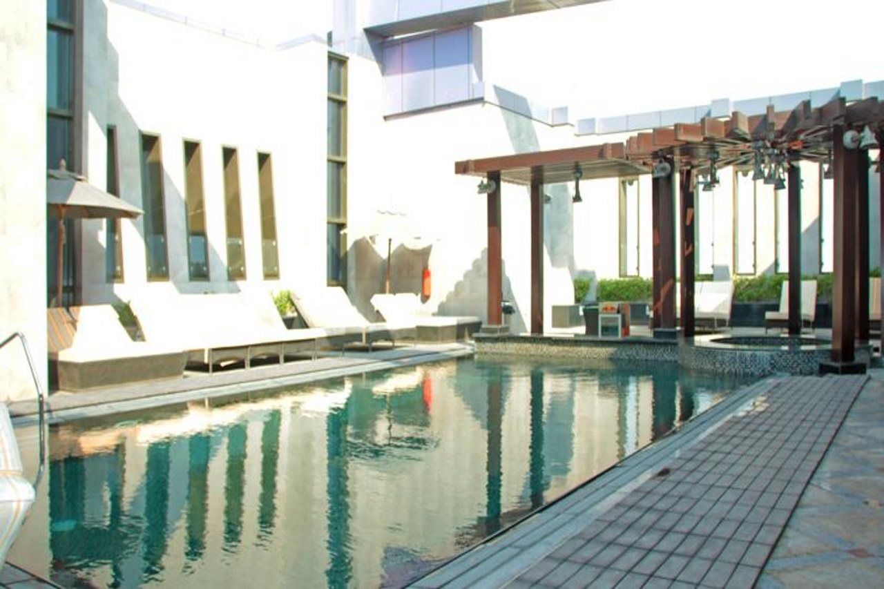 Halo Hotel Dubai Exterior foto