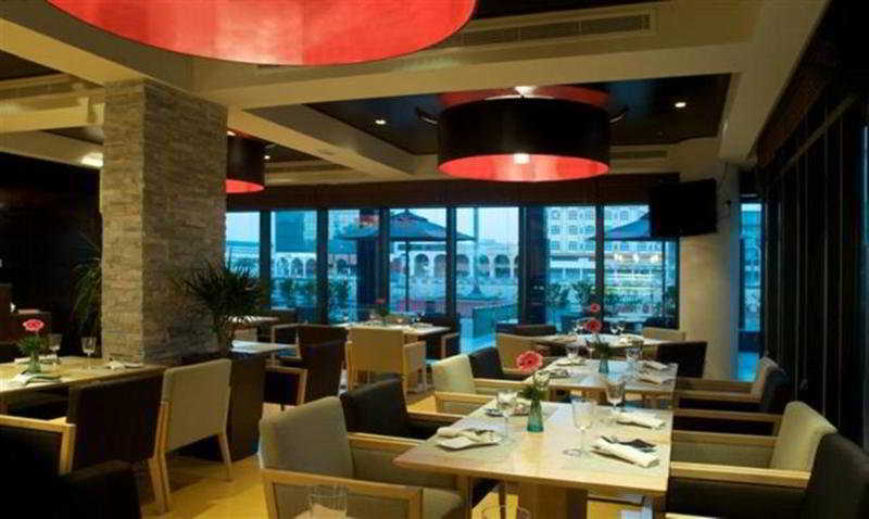 Halo Hotel Dubai Exterior foto